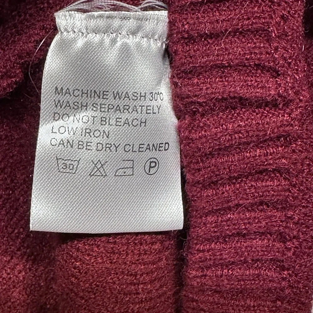 Women's Cable‎ Knit Sweater - Pink